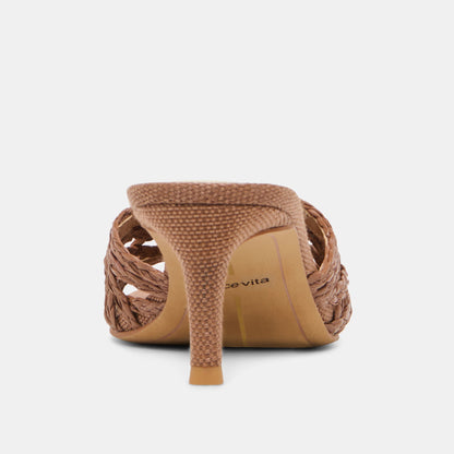BOWEN HEELS COGNAC RAFFIA