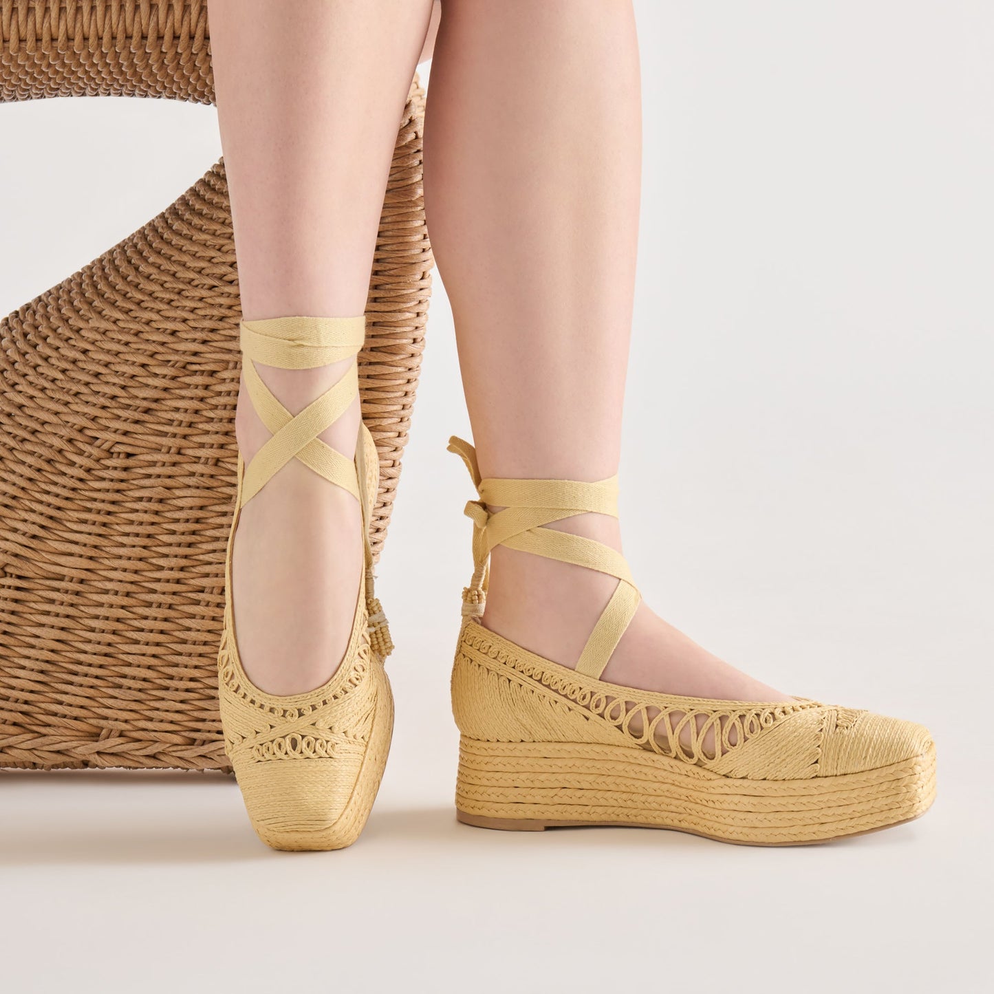 FARIS FLATS LT NATURAL MACRAME