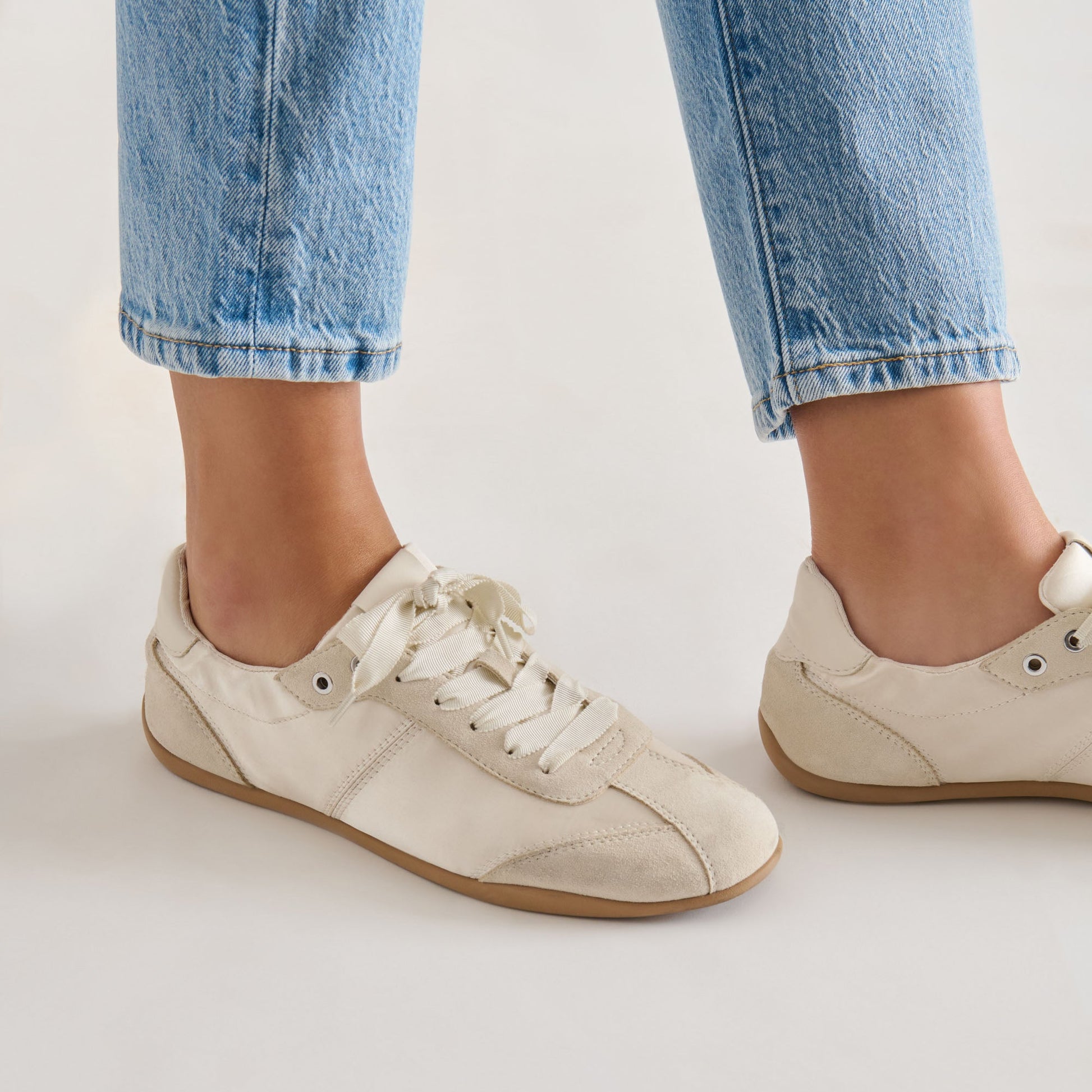DAKODA SNEAKERS OFF WHITE SATIN