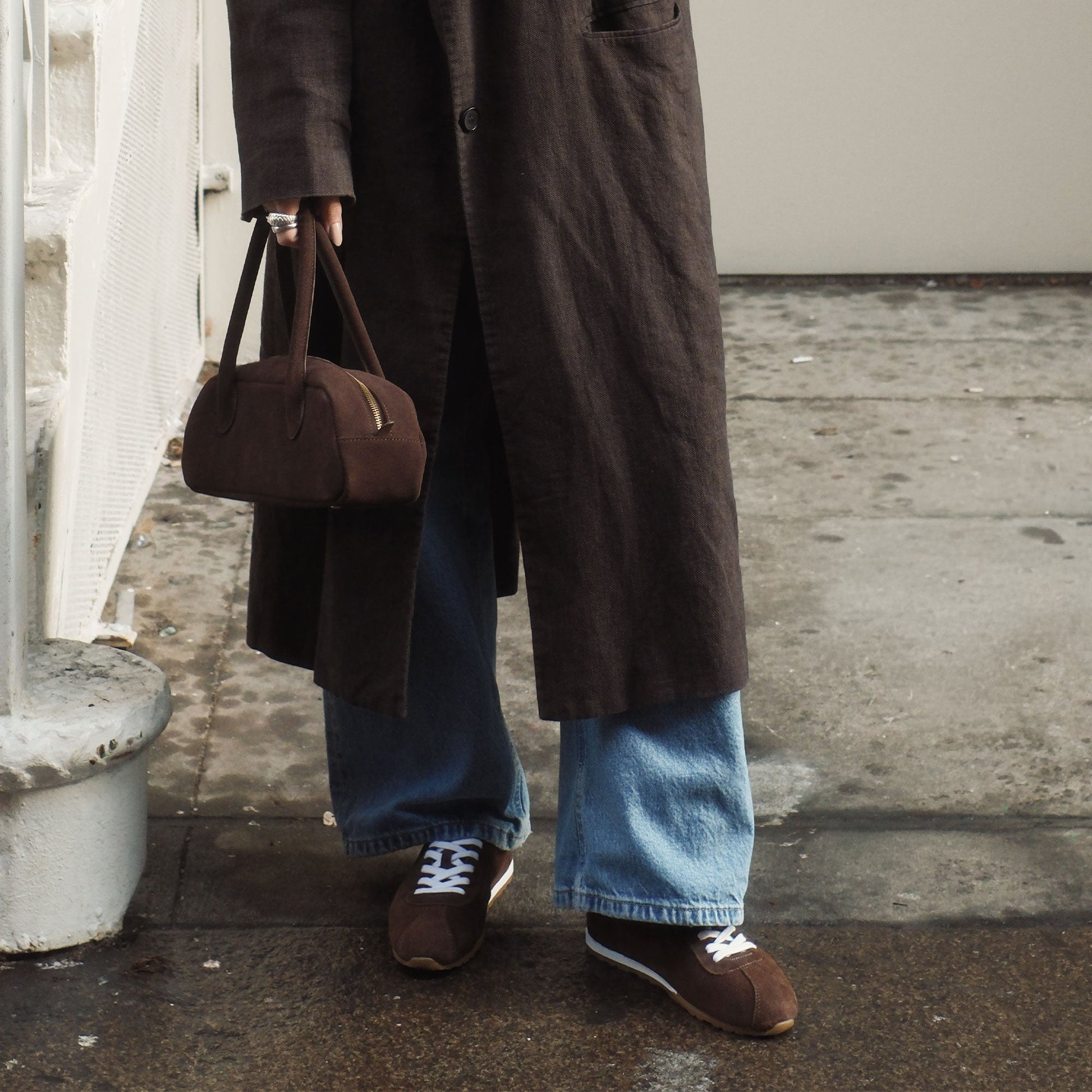 BORACAY SHOULDER BAG CHOCOLATE SUEDE